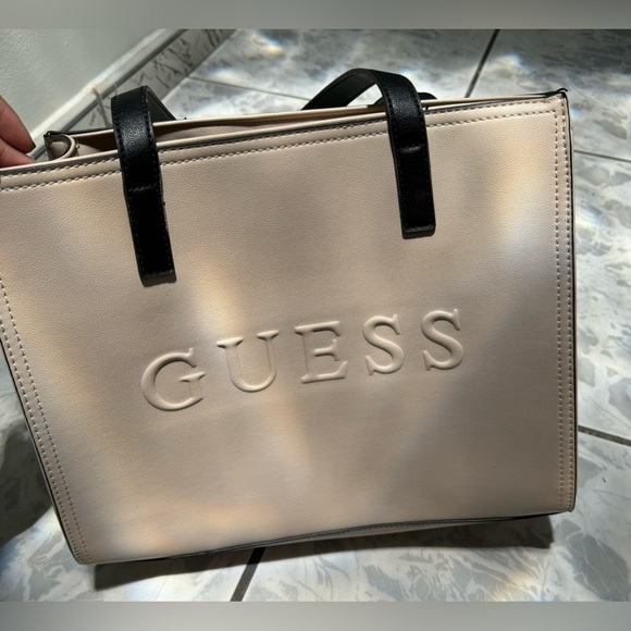 GUESS Tote Bag Set